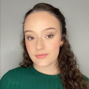 Meet your Posher, Manuella